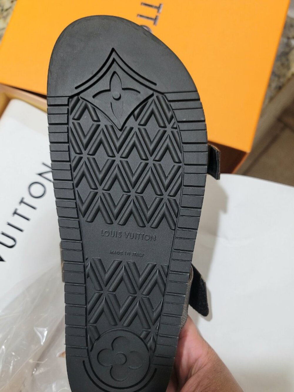 Sandles - Picture 3 of 5